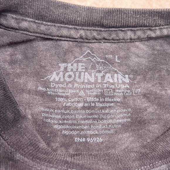 The Mountain Beware of Pit Bulls They Will Steal your Heart Rainbow Shirt Dog - Picture 5 of 7